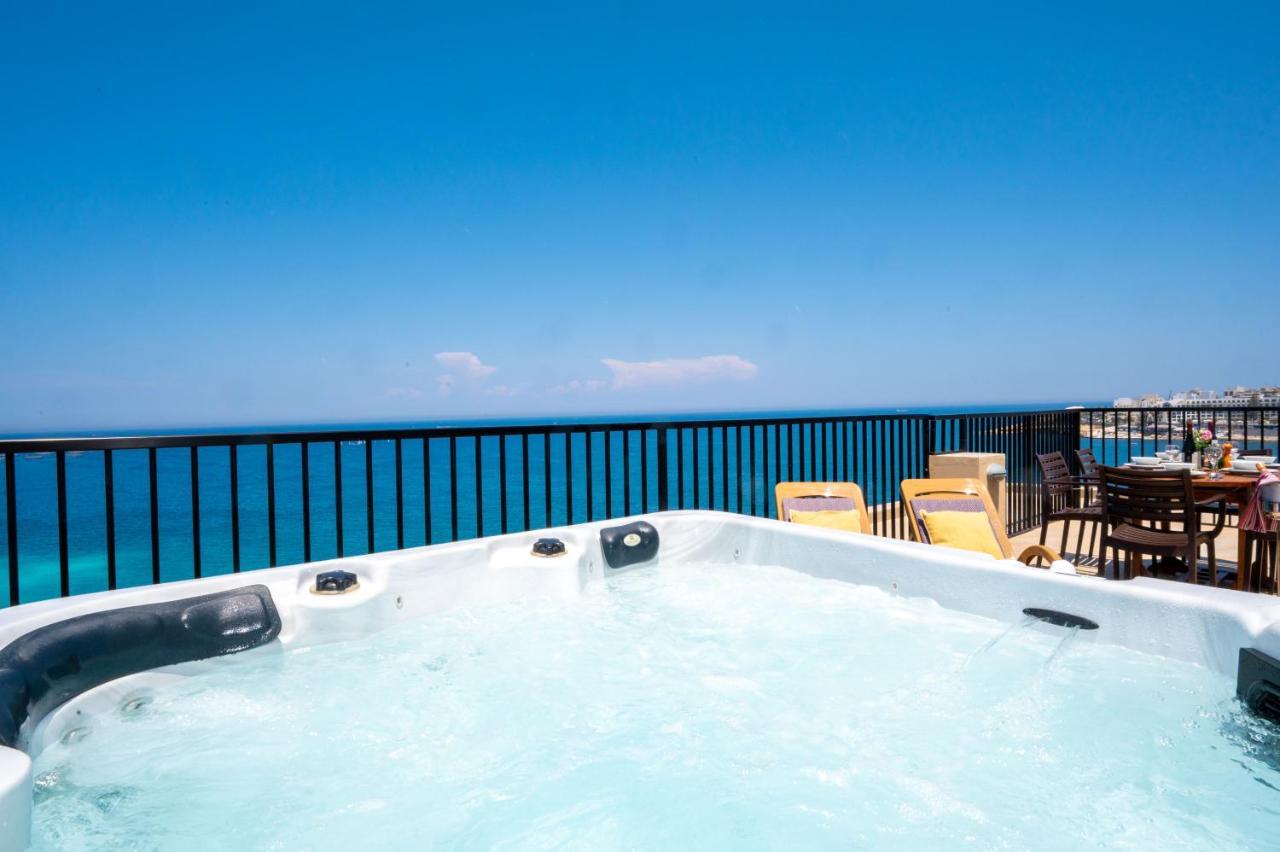 Islet Promenade Seafront Penthouse With Breathtaking Seaviews And Private Hot Tub On The Large Terrace By Getawaysmalta Apartment St. Paul's Bay Ngoại thất bức ảnh